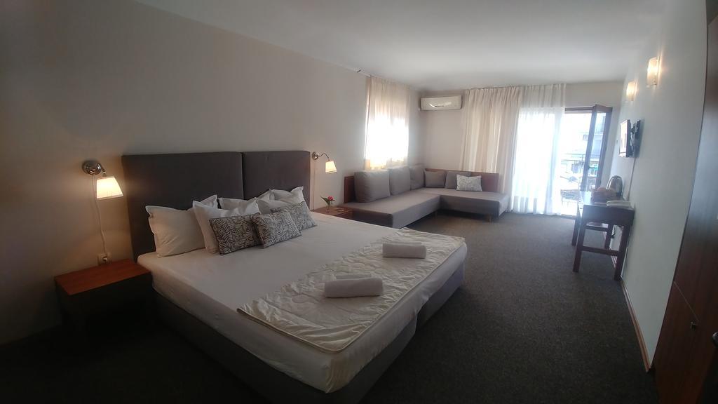 Family Hotel Muses 索佐波尔 外观 照片