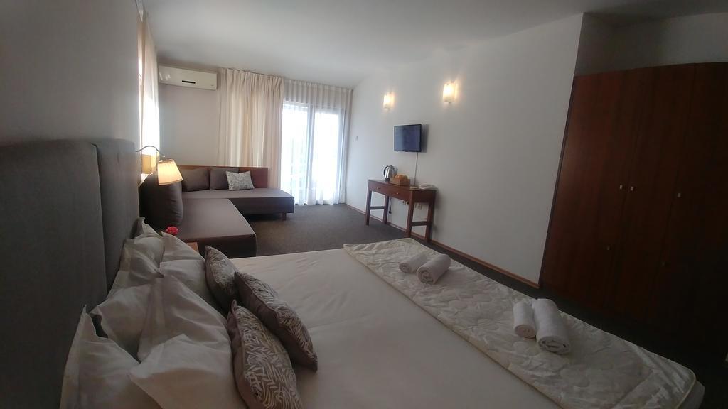 Family Hotel Muses 索佐波尔 外观 照片